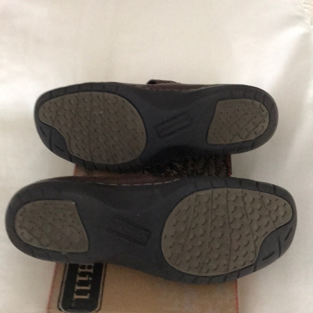 Shoes - Picture 4 of 5